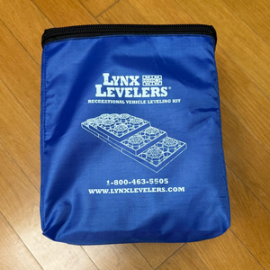 캠핑용 카라반 레벨러