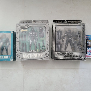 SIC 한정판 세트로 염가에 팝니다.