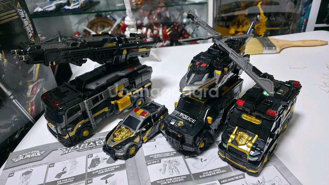 미니특공대 저스티스 타이탄 블랙, 오리지날--3