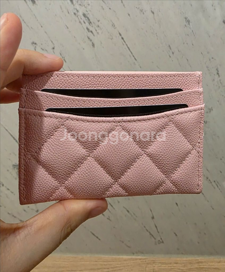 샤넬 클래식 카드슬롯 연핑크 딸기우유핑크 새상품--1