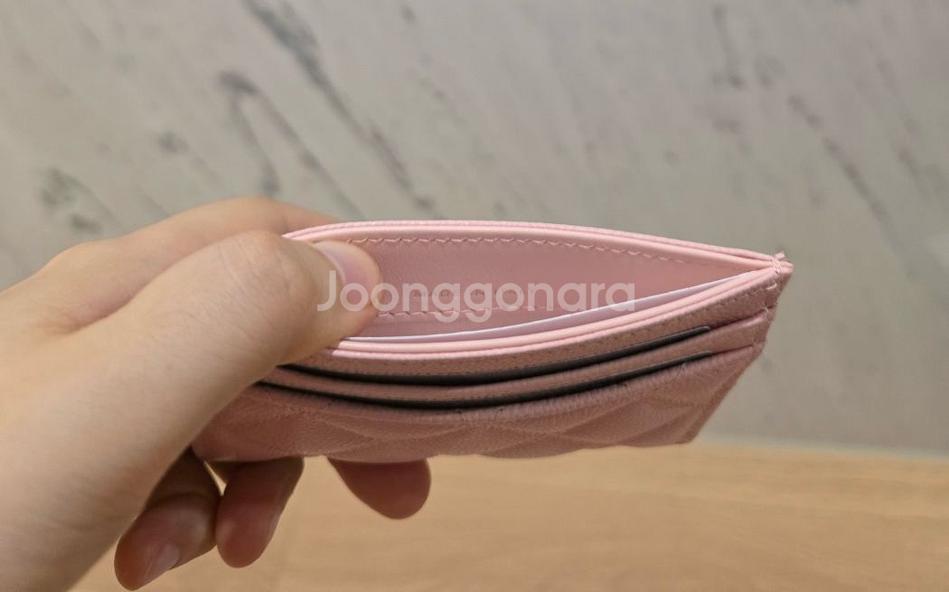 샤넬 클래식 카드슬롯 연핑크 딸기우유핑크 새상품--5