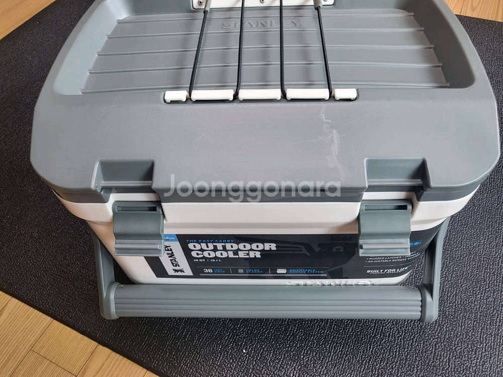 스탠리 아웃도어 쿨러 15.1L 화이트--2