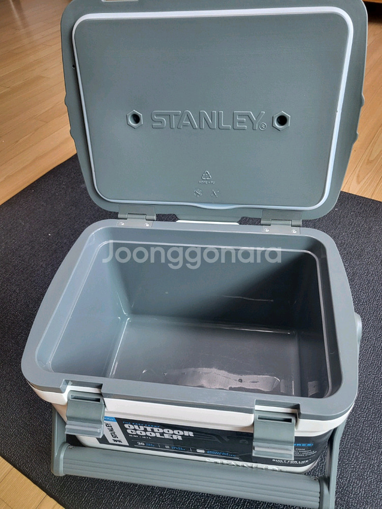 스탠리 아웃도어 쿨러 15.1L 화이트--3