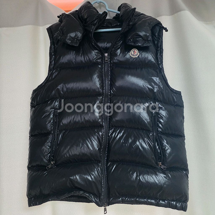 몽클레어 패딩 조끼6사이즈--0