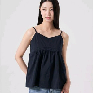 에잇세컨즈 슬리브스 나시 네이비 새상품m