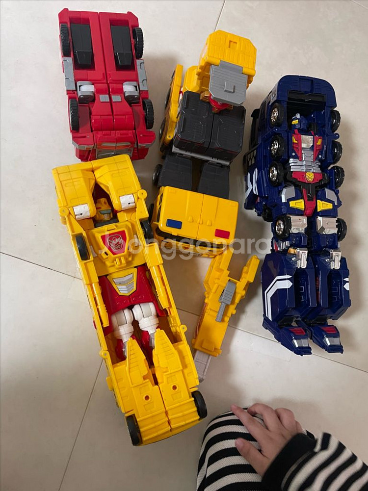 변신 로봇 장난감 세트--3