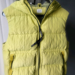 CP컴퍼니 패딩 조끼