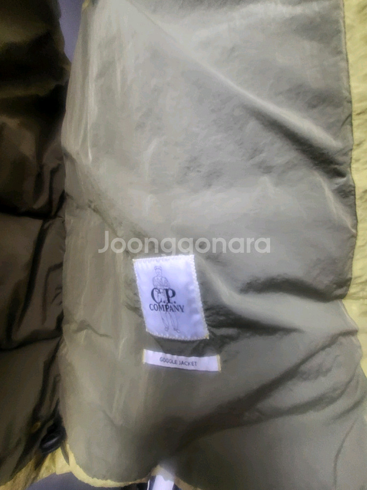 CP컴퍼니 패딩 조끼--2