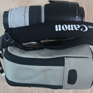 캐논 EF 70-200mm F/4L IS USM 렌즈