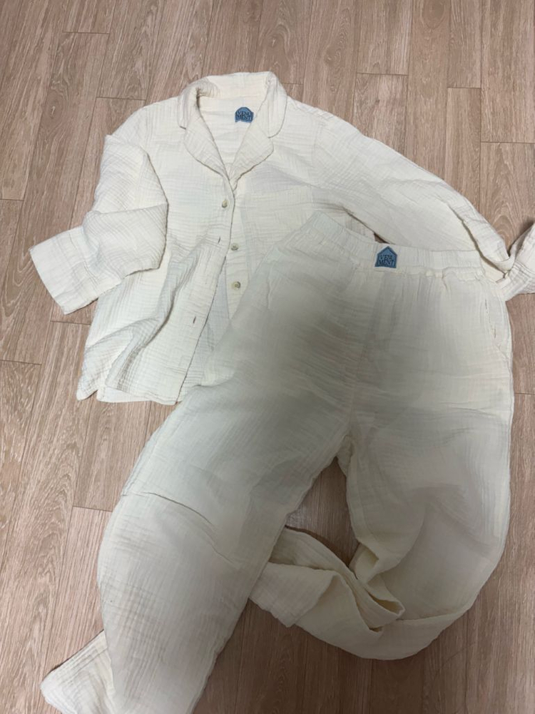 베뉴먼트 인앤아웃 파자마 세트 이미지