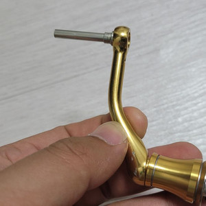 시마노 14스텔라 스텔라 접이식 금장핸들 팝니다. 핸들