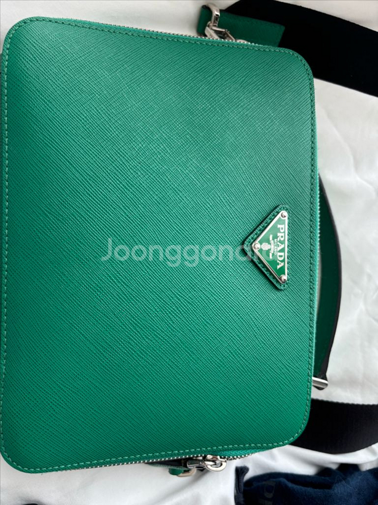 프라다 사피아노 브리크 망고 크로스백--2