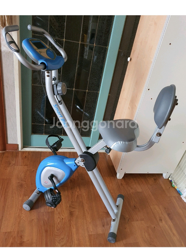 실내자전거실내에서튼튼하게다리운동하실분저렴히2만원예쁜조화는덤--8