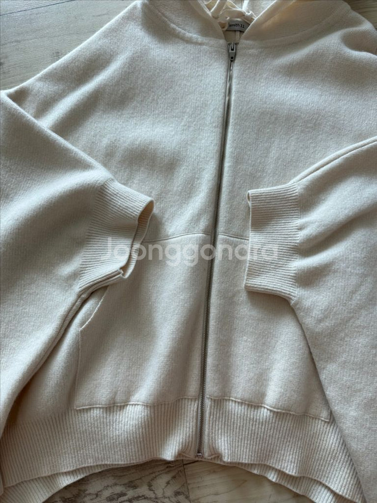 제평 스미스 울캐시 혼방 후드 판쵸니트--3