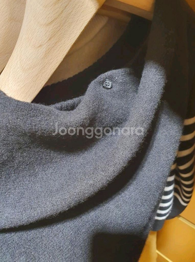 아페쎄 스트라이프 니트 스웨터--1