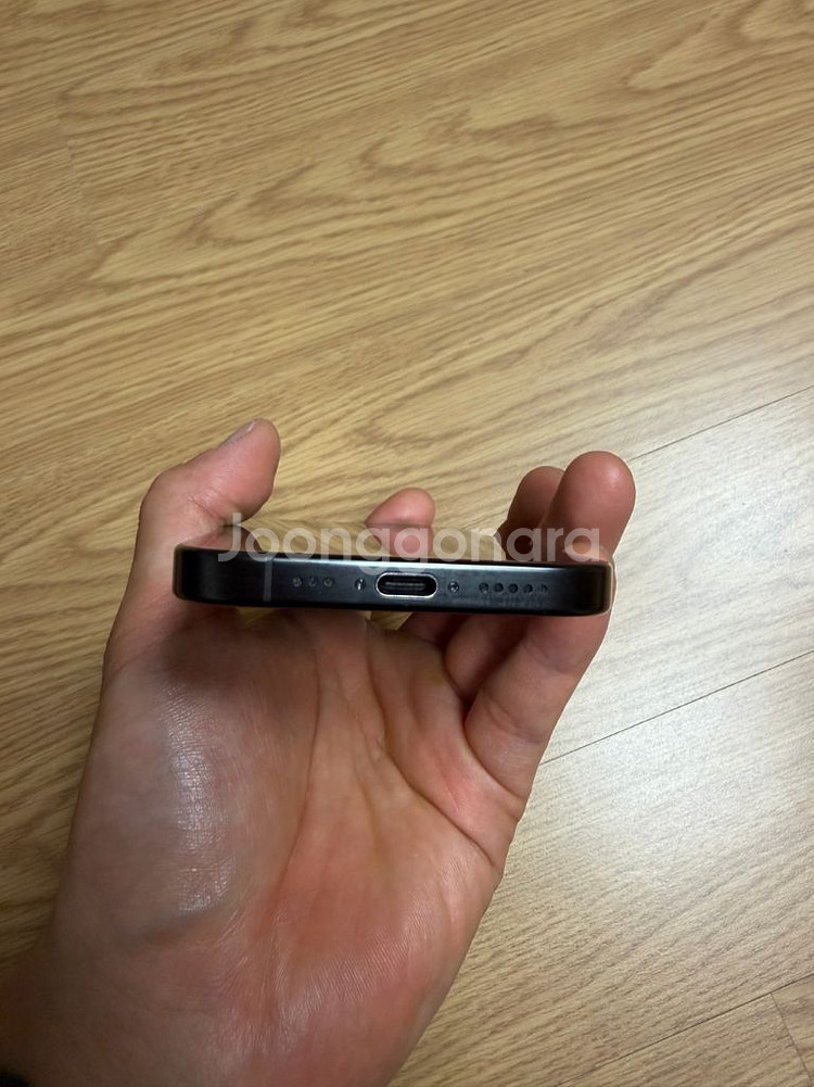 아이폰 16 프로 1T 블랙티타늄--5