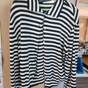 프레쉬라벨 스트라이프 니트 가디건