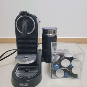 네스프레소 시티즈 앤 밀크 머신 팝니다(카누 캡슐 포함)