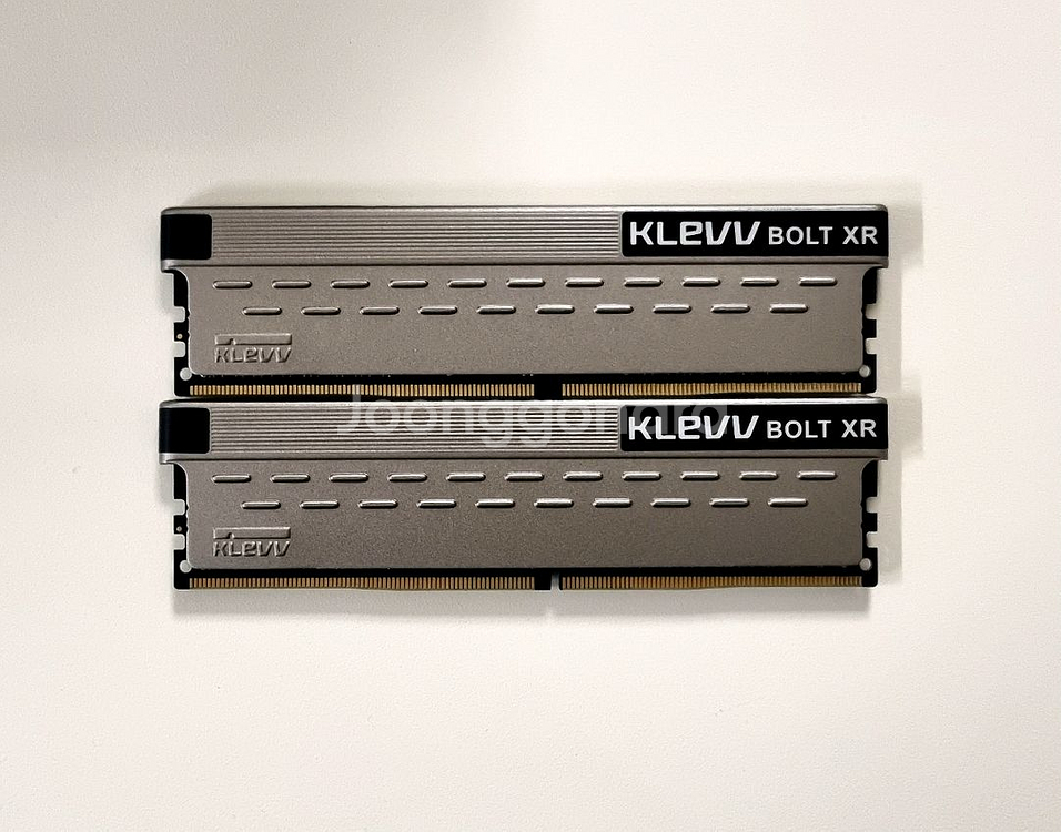 KLEVV DDR4 16G X 2 3600 BOLT XR 램 RAM--0