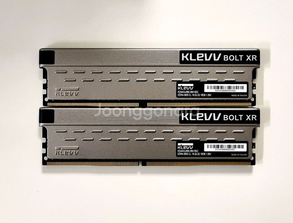 KLEVV DDR4 16G X 2 3600 BOLT XR 램 RAM--1