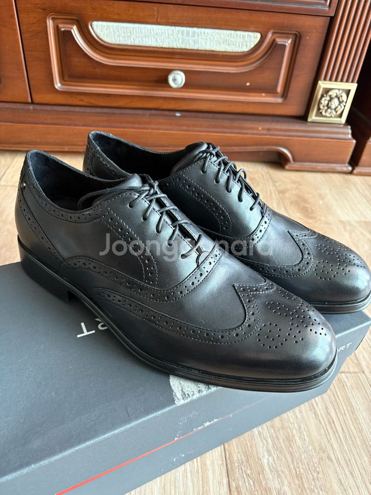 락포트 남성구두 윙팁 블랙 9.5W(나이키 기준 285)새제품--0