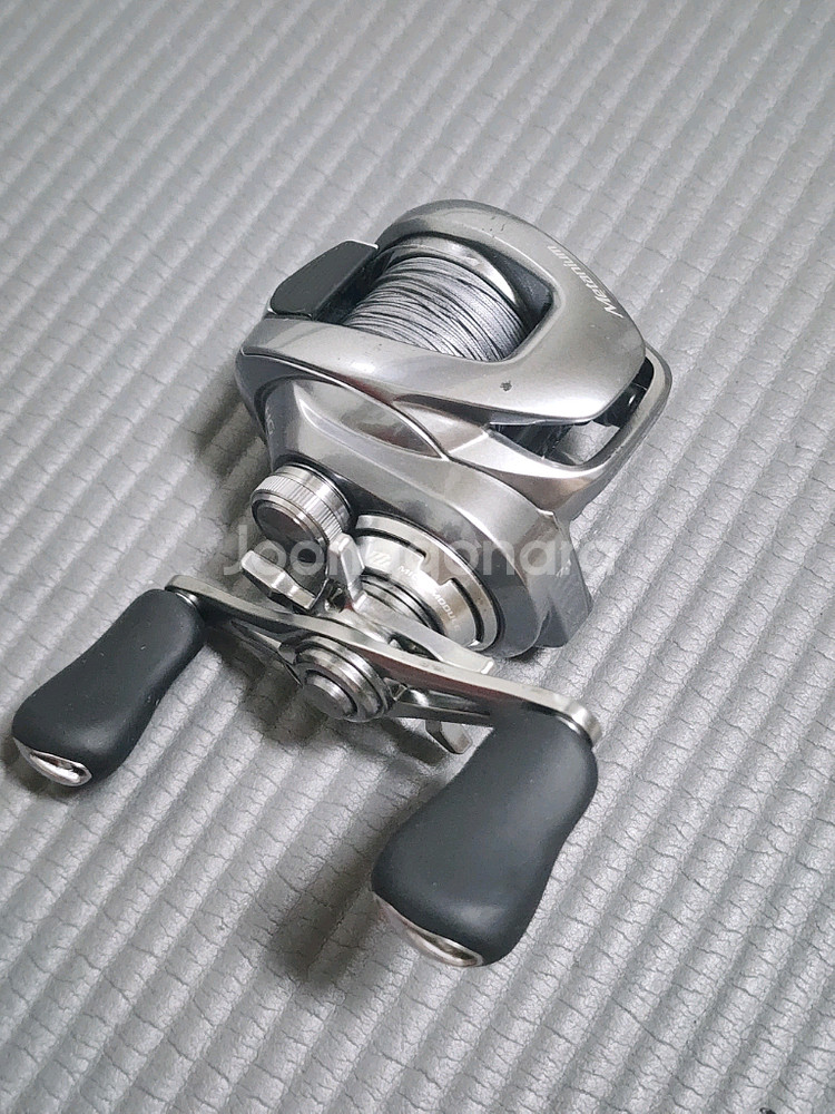 시마노 메타늄 쉘로우 에디션 HG 우핸들 릴--3