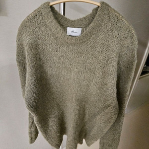 모이아 알파카 울 니트 스웨터