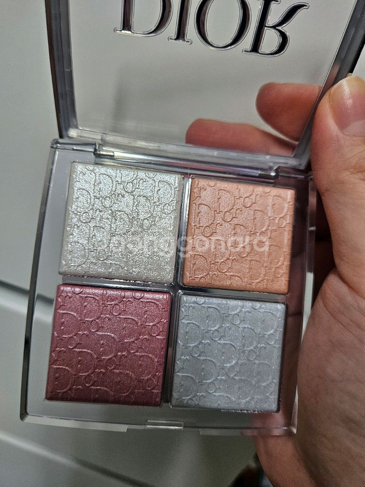 (단종) 디올 백스테이지 하이라이터 글로우 페이스 팔레트6 셀레스티얼--1