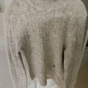 시티브리즈 목폴라 니트