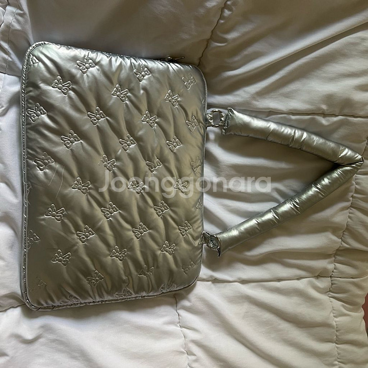 실버리본 패딩 13인치 노트북 파우치 가방--1