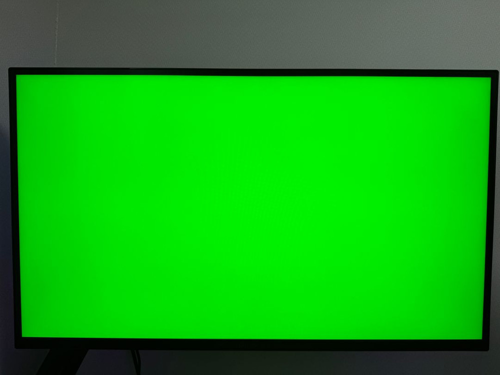 LG 32GQ-950 팝니다--3