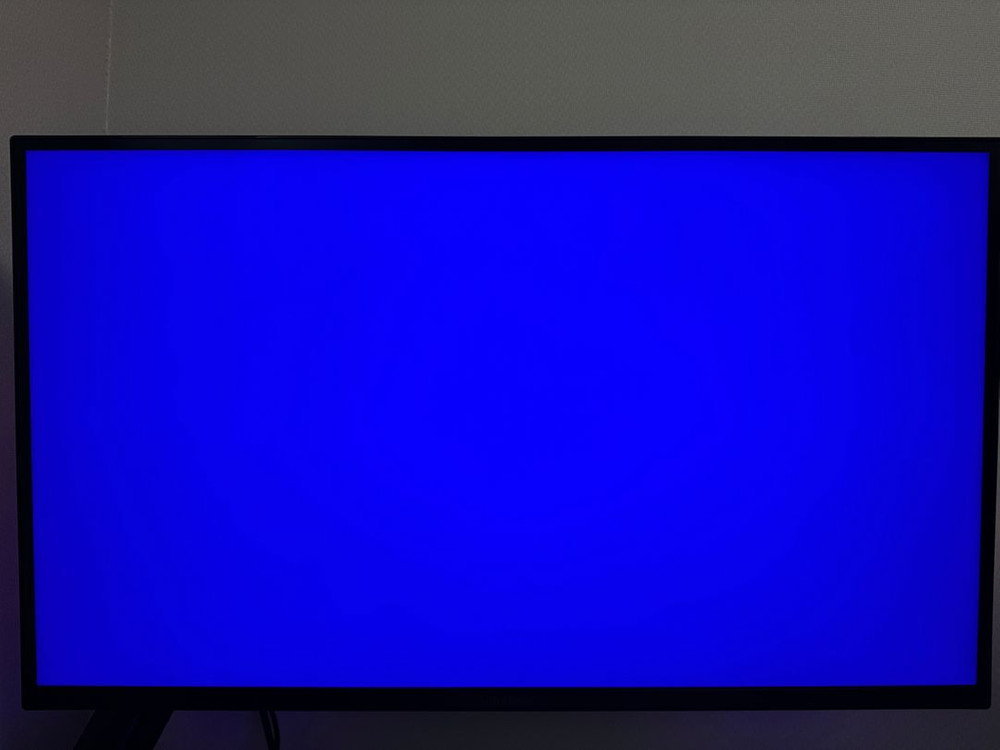 LG 32GQ-950 팝니다--4