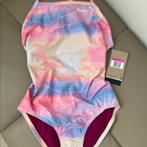 나이키스윔 비포 선셋 레이서백 32