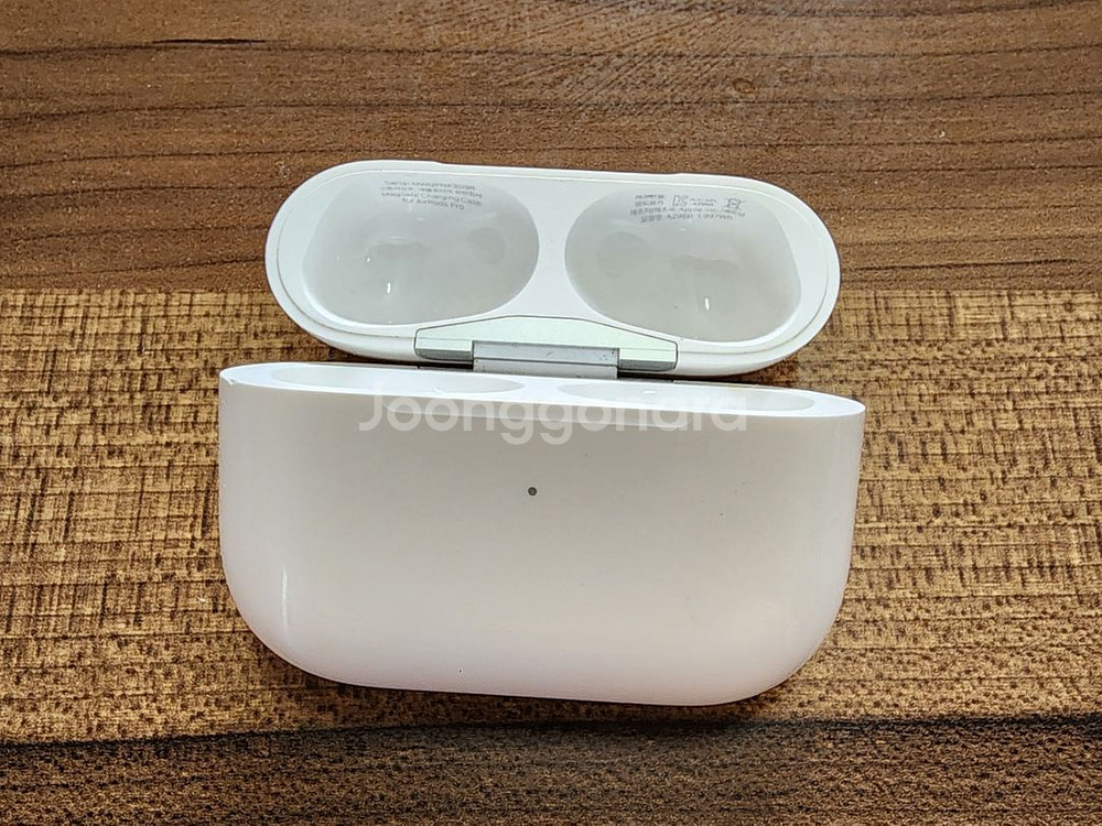 에어팟 프로 2 본체--2