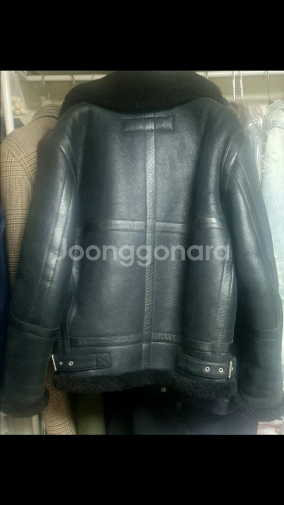 아크네 이안 무스탕 블랙 50--1