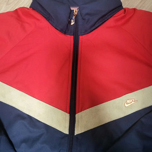 별이삼샵 나이키 컬쳐 바람막이 올드스쿨 판매합니다