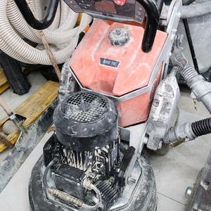 콘크리트 폴리싱 장비 htc t5