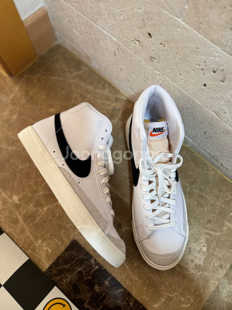 나이키 블레이저 미드 화이트--2