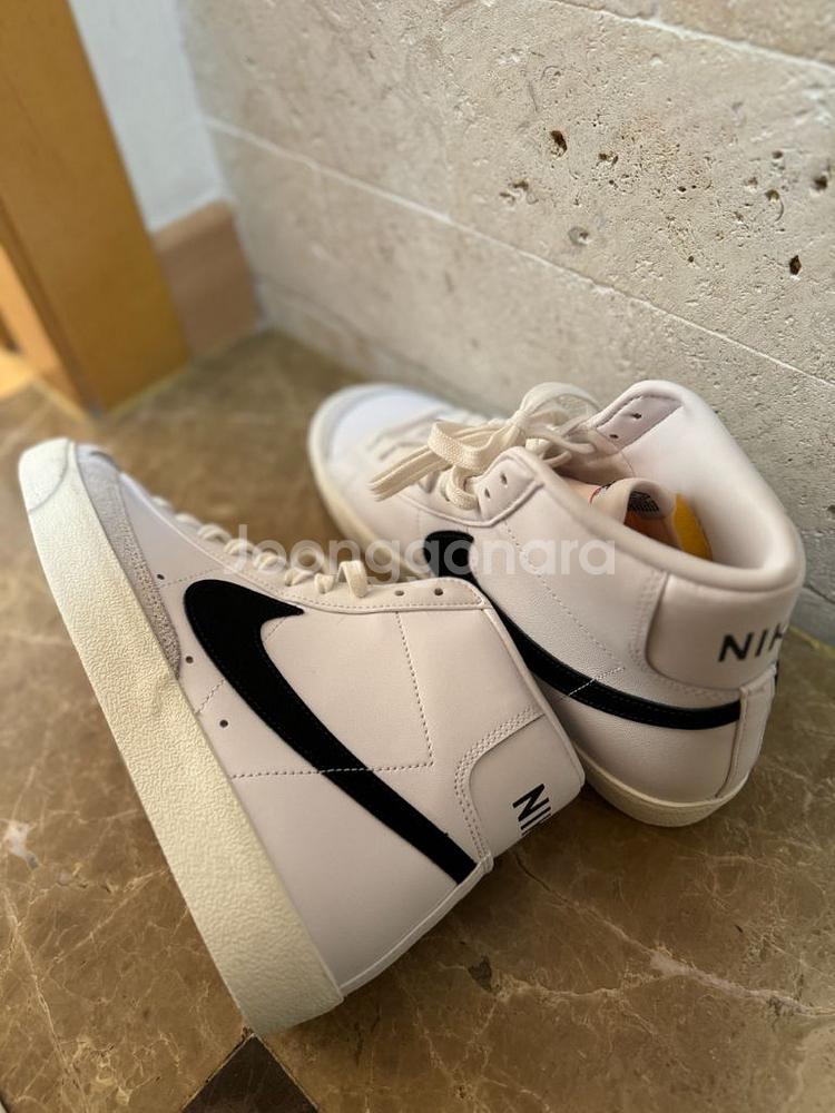 나이키 블레이저 미드 화이트--3