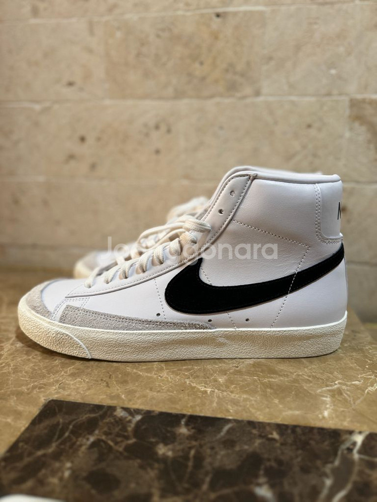 나이키 블레이저 미드 화이트--1