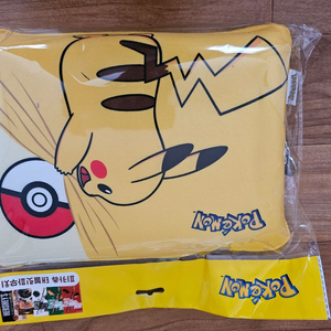 cu 포켓몬 피카츄 태블릿파우치.간식세트 미개봉새것 1통 이미지