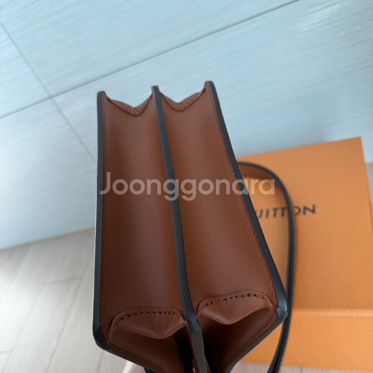 루이비통 가방 미니도핀--8