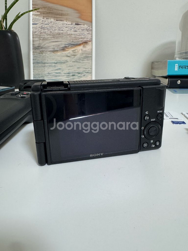 소니 ZV-1 카메라 + 그립키트 세트 팝니다--1