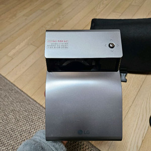 LG 초단점 미니 빔프로젝터 PH450U