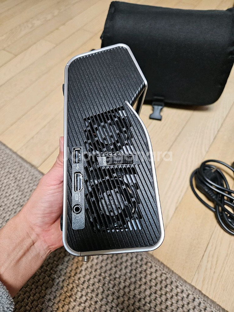 LG 초단점 미니 빔프로젝터 PH450U--3