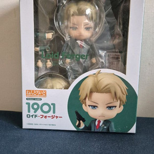 스파이 패밀리 로이드 포저 넨도로이드 피규어