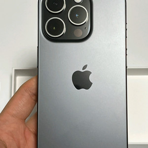 아이폰 15프로 블랙 티타늄 256 자급제 풀박스