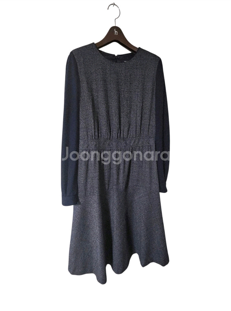 헤지스레이디스 그레이 체크배색 울혼방 미디원피스 66--5