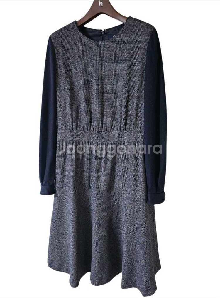 헤지스레이디스 그레이 체크배색 울혼방 미디원피스 66--6