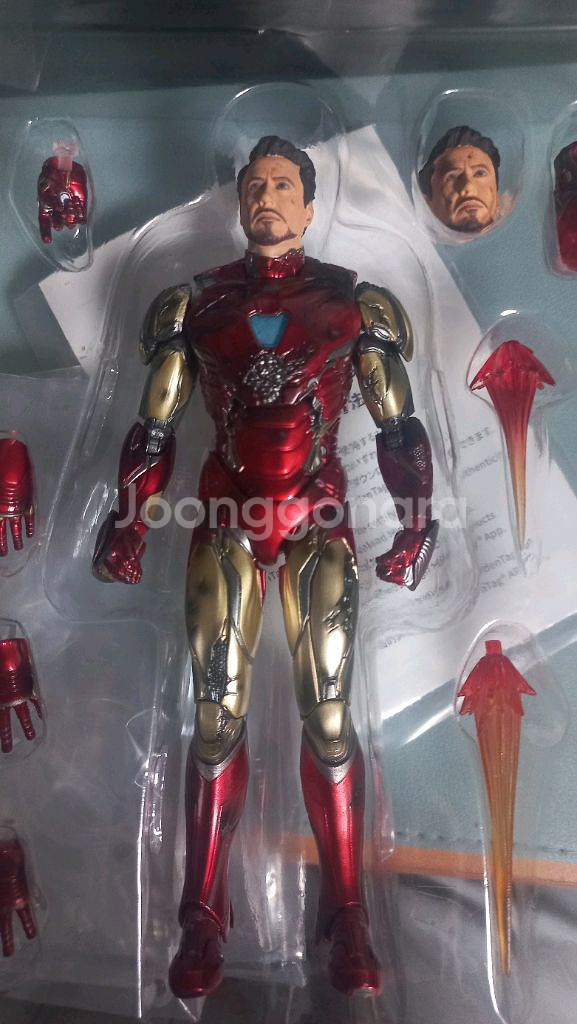 마펙스(mafex)배틀데미지 마크85--3